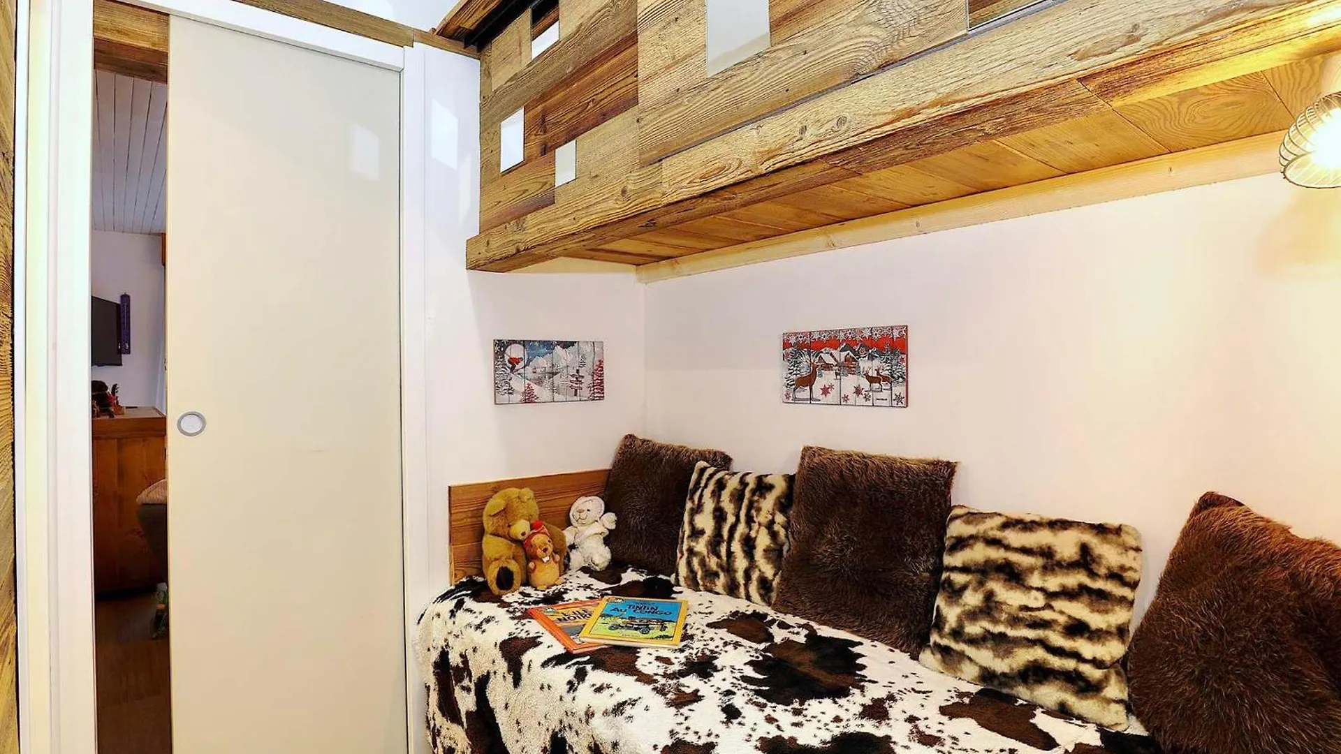Courchevel: 2 Pieces, A Cote De La Telecabine - Fr-1-575-235 كورشوفيل